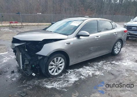 2017 Kia Optima Ex z USA, uszkodzony, nr VIN 5XXGU4L32HG174307